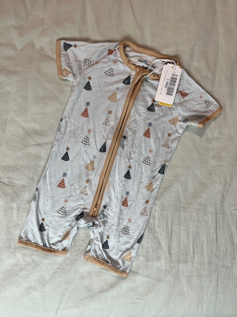 Short Sleeve Baby Bamboo Romper In Light Blue With Party Hat Print